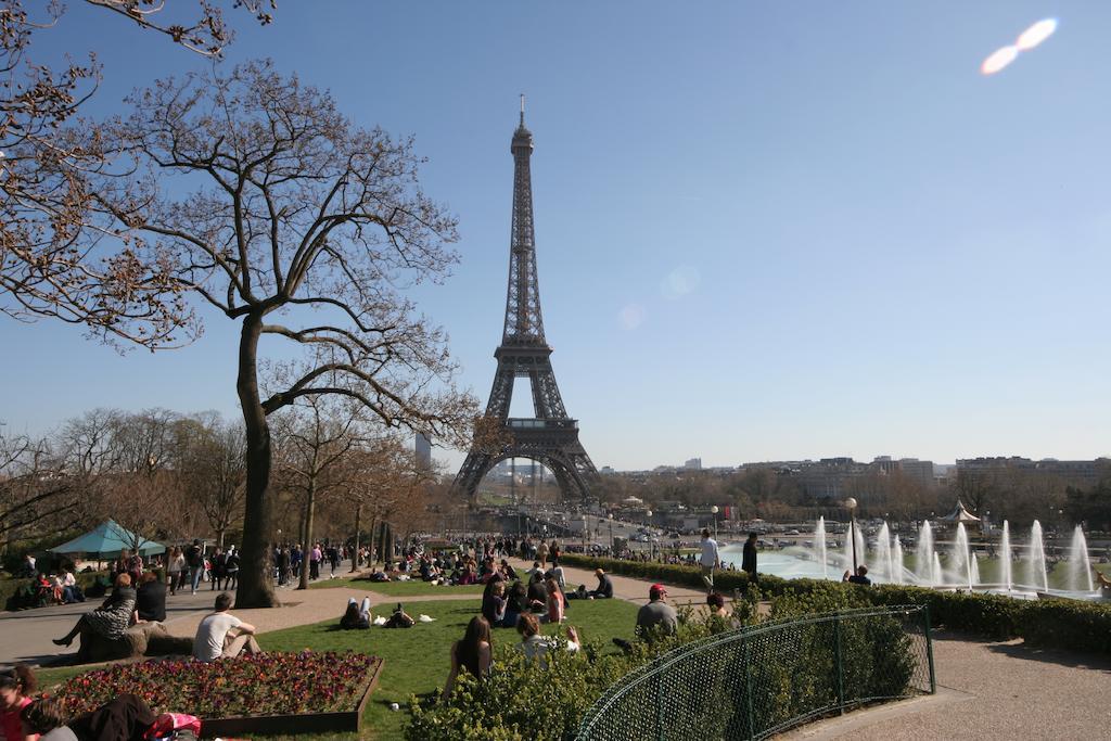 Hotel Victor Massé Parigi Esterno foto